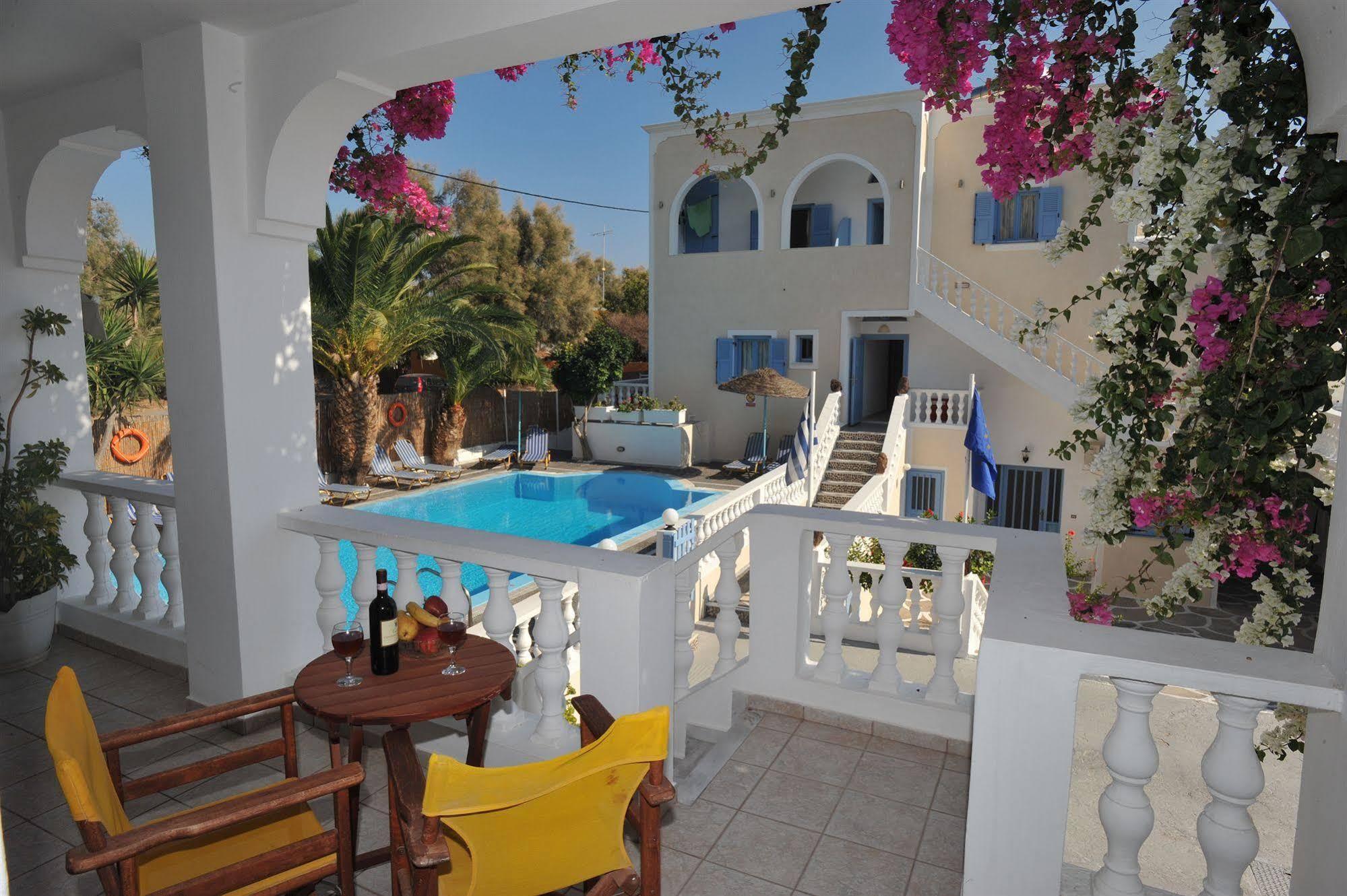 Stelios Place Perissa  Dış mekan fotoğraf
